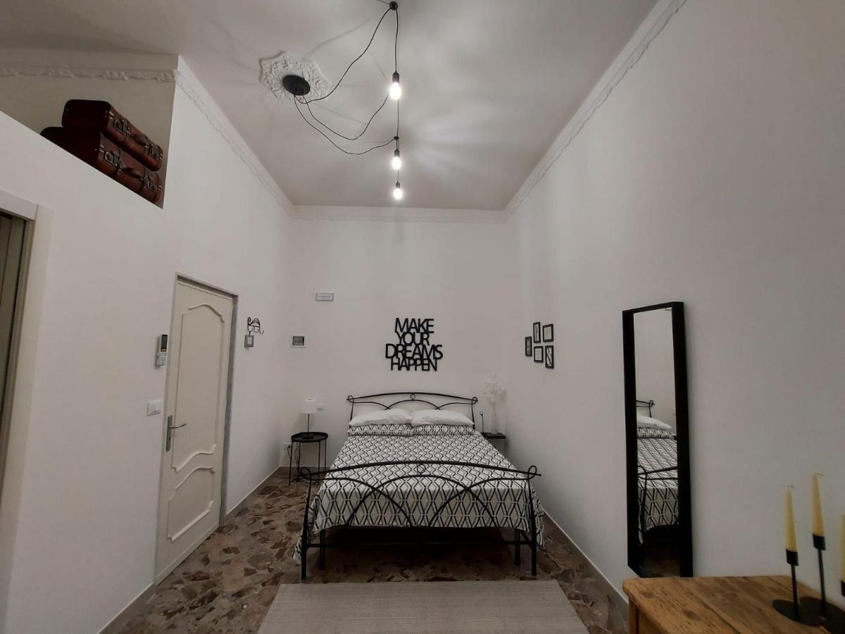 Stellammare Apulian House B&B Bari Bagian luar foto